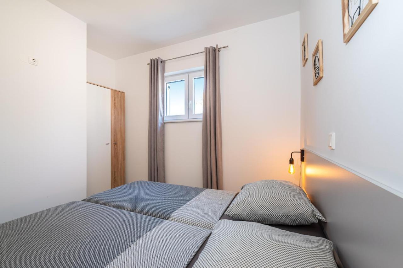 House Of Dalmatia Apartment Pakostane Exterior photo