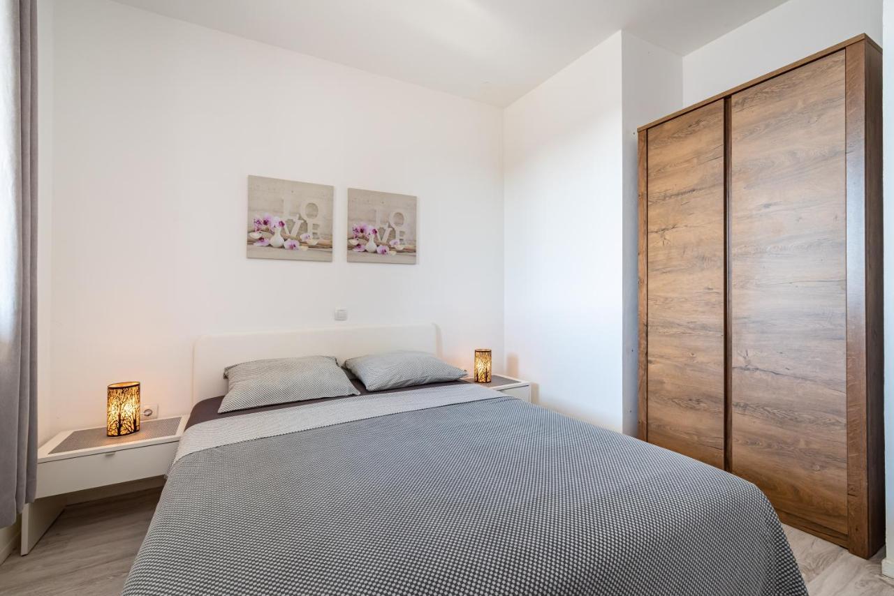 House Of Dalmatia Apartment Pakostane Exterior photo
