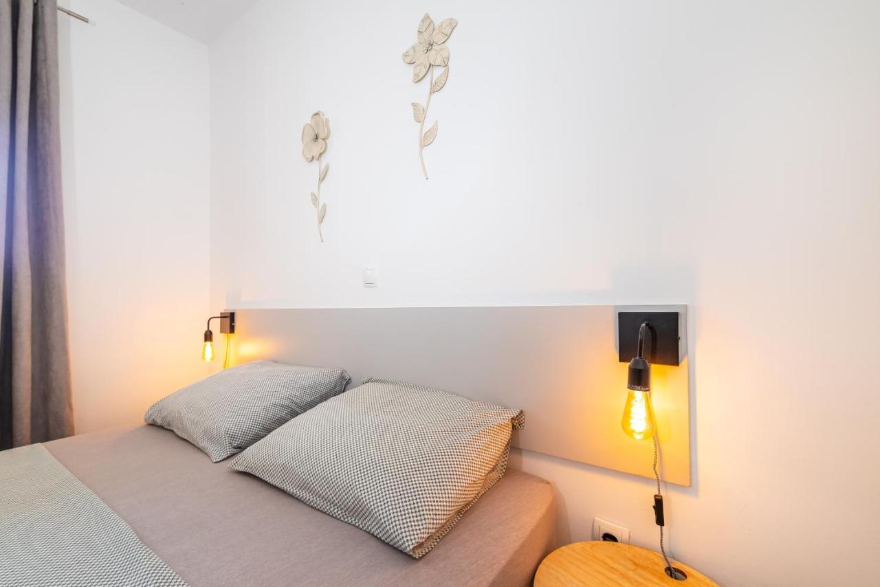 House Of Dalmatia Apartment Pakostane Exterior photo